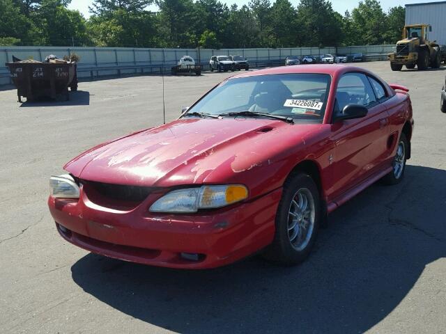 1FALP4047TF134613 - 1996 FORD MUSTANG RED photo 2