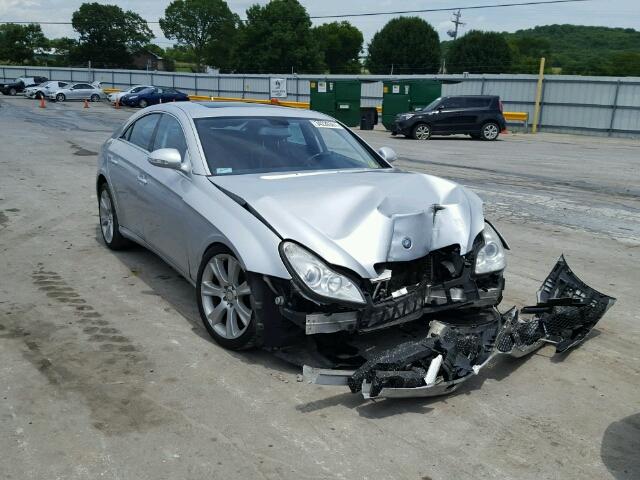 WDDDJ72X18A127207 - 2008 MERCEDES-BENZ CLS 550 SILVER photo 1