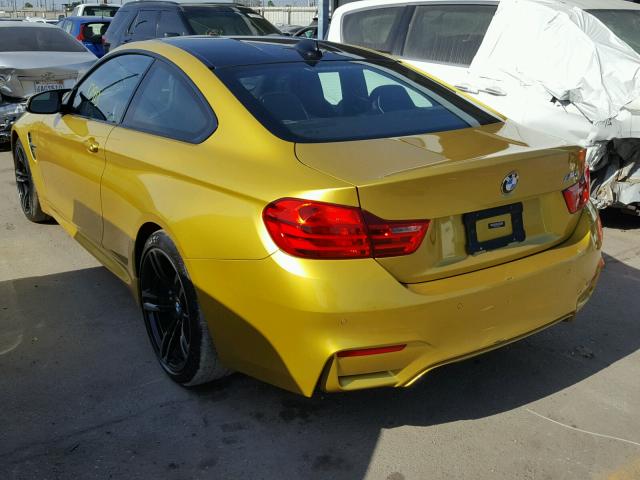 WBS3R9C56GK338301 - 2016 BMW M4 YELLOW photo 3