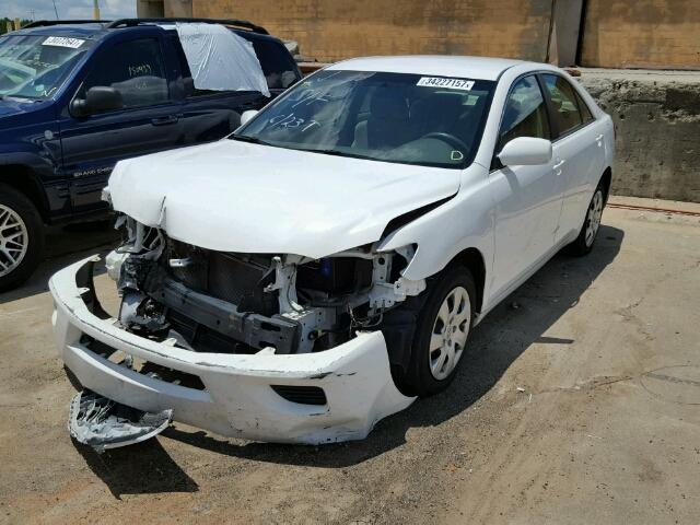 4T1BF3EK9BU635275 - 2011 TOYOTA CAMRY WHITE photo 2