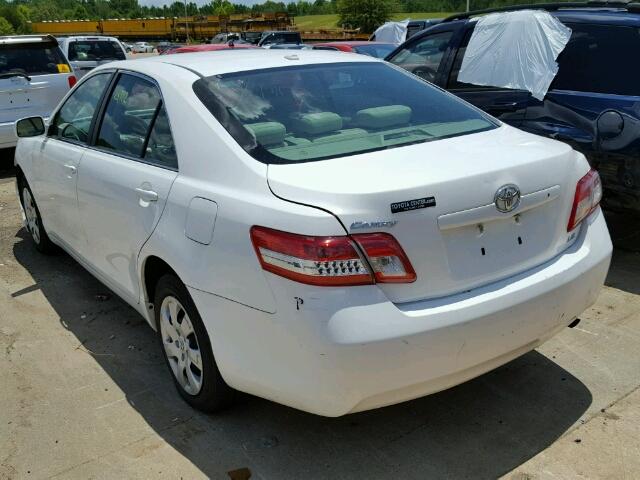 4T1BF3EK9BU635275 - 2011 TOYOTA CAMRY WHITE photo 3