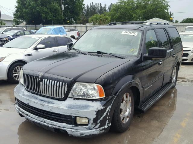 5LMFU275X6LJ12834 - 2006 LINCOLN NAVIGATOR 黑色 照片 2