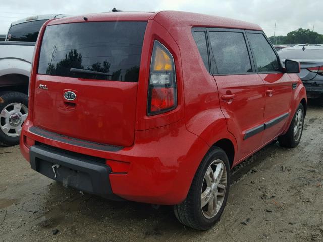 KNDJT2A26B7308095 - 2011 KIA SOUL RED photo 4