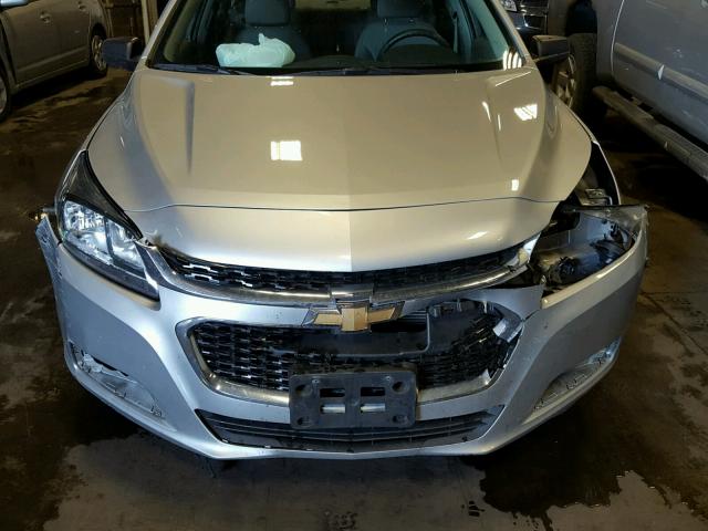 1G11B5SL3FF309205 - 2015 CHEVROLET MALIBU LS ვერცხლისფერი ფოტო 9