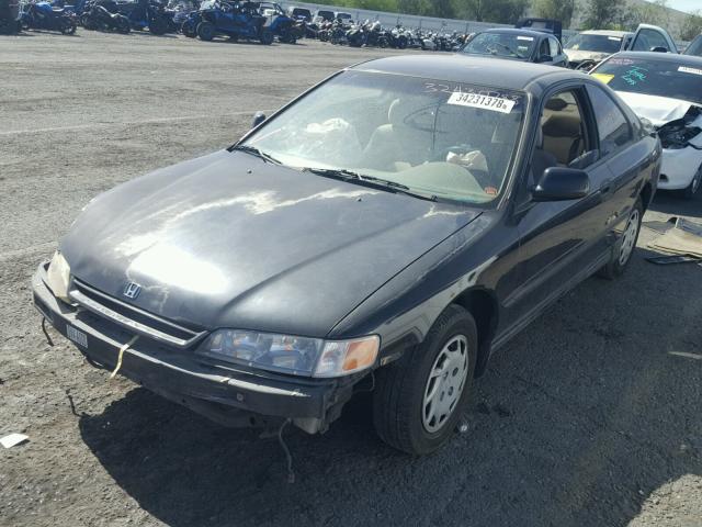 1HGCD722XRA056920 - 1994 HONDA ACCORD DX BLACK photo 2