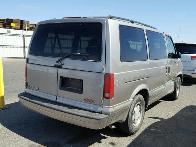 1GKDM19X52B511873 - 2002 GMC SAFARI XT BROWN photo 4