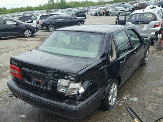 YV1LS5679W1467312 - 1998 VOLVO S70 GLT BLACK photo 4