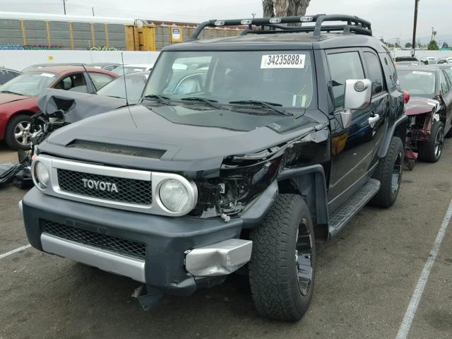 JTEBU11F870024347 - 2007 TOYOTA FJ CRUISER BLACK photo 2