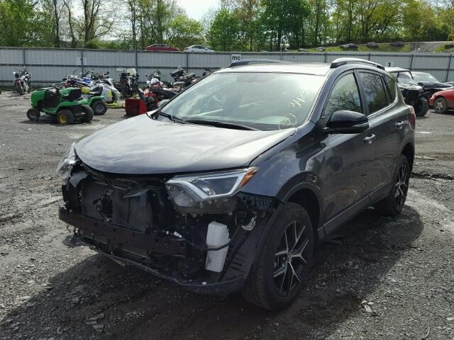 JTMJFREV5HD208956 - 2017 TOYOTA RAV4 SE CHARCOAL photo 2