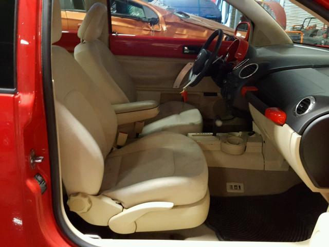 3VWCB21C12M408578 - 2002 VOLKSWAGEN NEW BEETLE 红色 照片 5