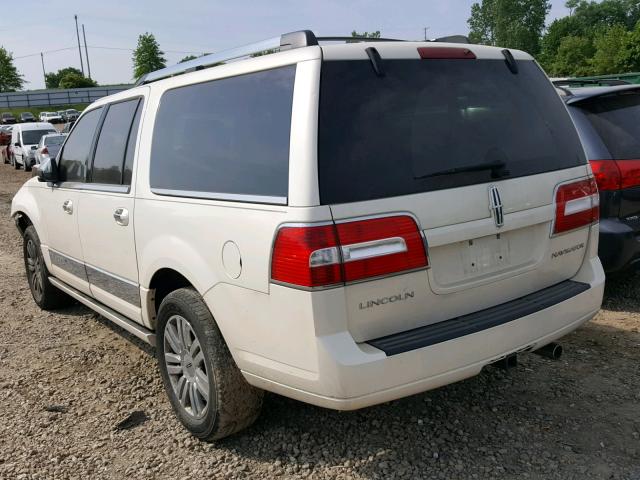 5LMFL28567LJ11828 - 2007 LINCOLN NAVIGATOR WHITE photo 3