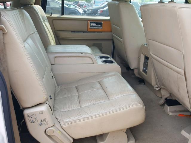 5LMFL28567LJ11828 - 2007 LINCOLN NAVIGATOR WHITE photo 6