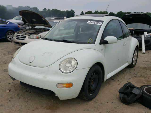 3VWCB21C22M458745 - 2002 VOLKSWAGEN NEW BEETLE 白色 照片 2