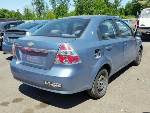 KL1TD56667B075303 - 2007 CHEVROLET AVEO BASE BLUE photo 4