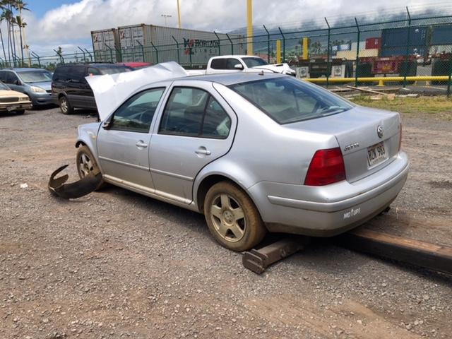 3VWSF29M4YM022842 - 2000 VOLKSWAGEN JETTA GLS SILVER photo 3