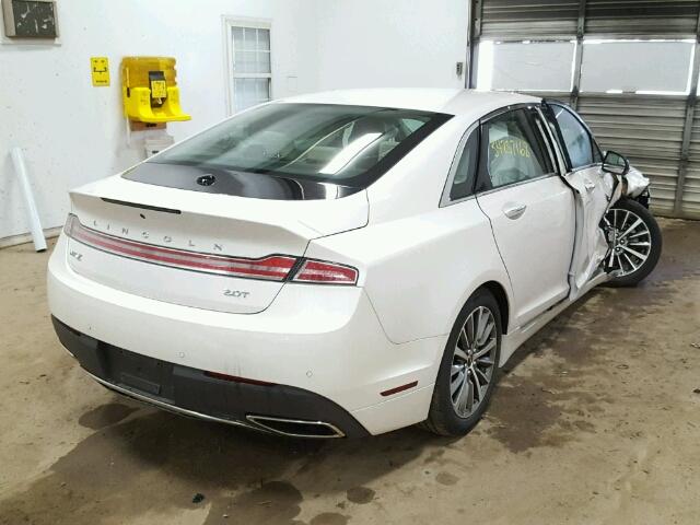 3LN6L5A91HR615823 - 2017 LINCOLN MKZ PREMIE WHITE photo 4