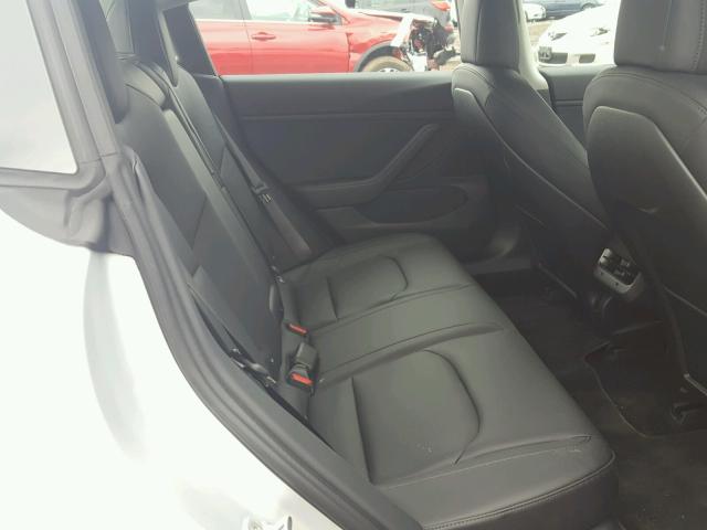 5YJ3E1EA1JF008746 - 2018 TESLA MODEL 3 ვერცხლისფერი ფოტო 6