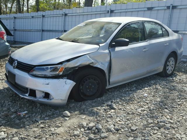 3VW2K7AJ1EM330816 - 2014 VOLKSWAGEN JETTA BASE 银色 照片 2