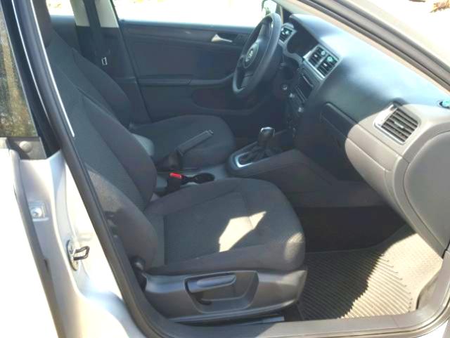 3VW2K7AJ1EM330816 - 2014 VOLKSWAGEN JETTA BASE 银色 照片 5