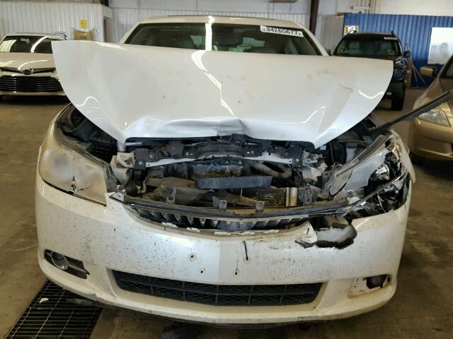 1G4GD5GG6AF173857 - 2010 BUICK LACROSSE C WHITE photo 7