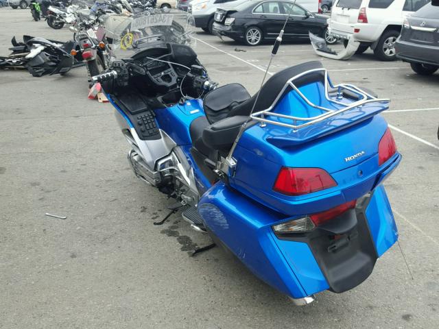 JH2SC68L5CK001209 - 2012 HONDA GL1800 BLUE photo 3