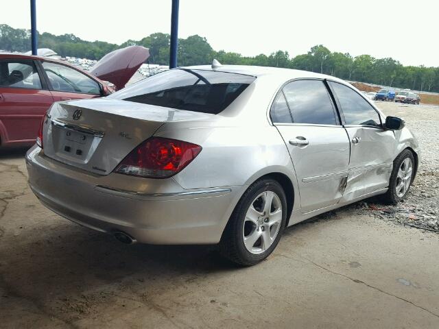 JH4KB16505C015369 - 2005 ACURA RL SILVER photo 4