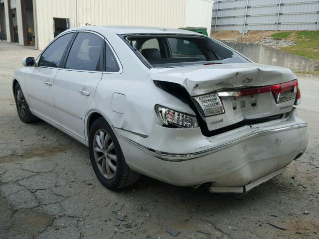 KMHFC46F27A203038 - 2007 HYUNDAI AZERA SE WHITE photo 3