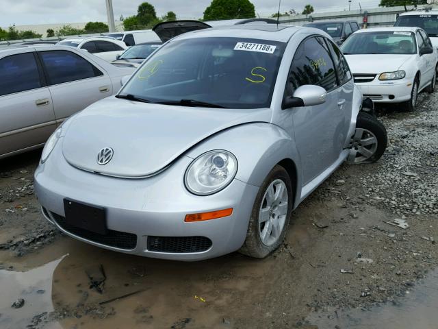 3VWRW31C47M512820 - 2007 VOLKSWAGEN NEW BEETLE 银色 照片 2