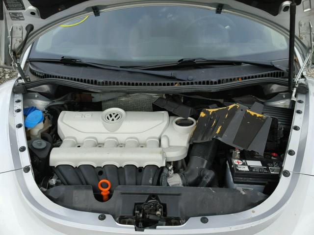 3VWRW31C47M512820 - 2007 VOLKSWAGEN NEW BEETLE 银色 照片 7