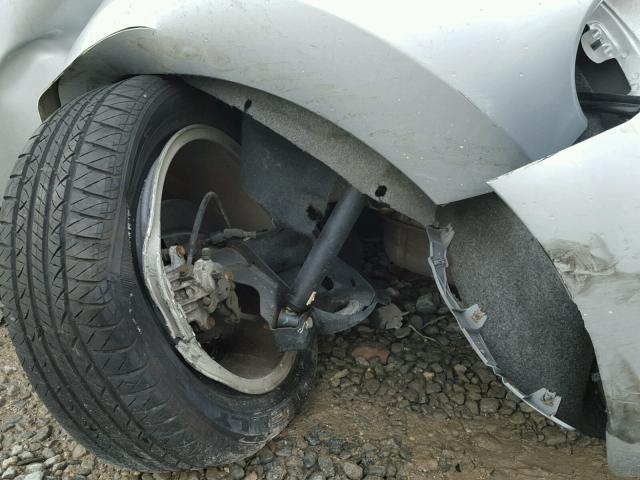 3VWRW31C47M512820 - 2007 VOLKSWAGEN NEW BEETLE 银色 照片 9