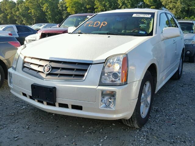 1GYEE637640153436 - 2004 CADILLAC SRX WHITE photo 2