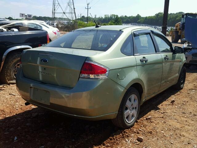 1FAHP34N88W114090 - 2008 FORD FOCUS S/SE GREEN photo 4