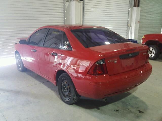 1FAFP34N56W126654 - 2006 FORD FOCUS ZX4 RED photo 3