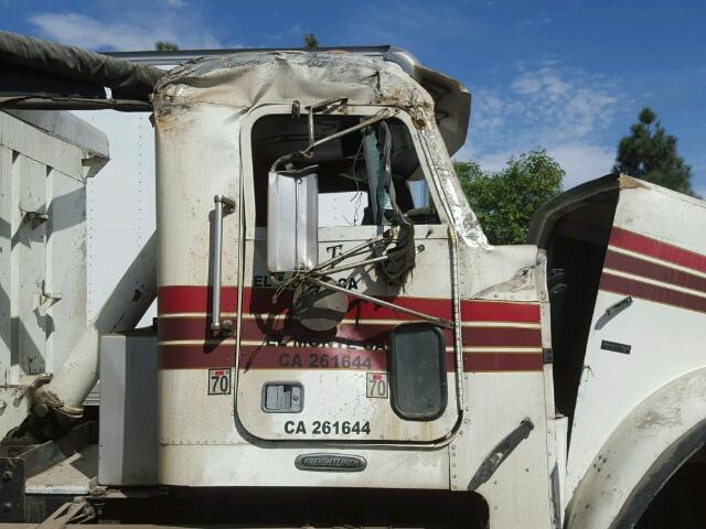 1FVHALCV35DV53559 - 2005 FREIGHTLINER CONVENTION WHITE photo 10