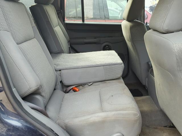 1J8HH48N86C153826 - 2006 JEEP COMMANDER ლურჯი ფოტო 6