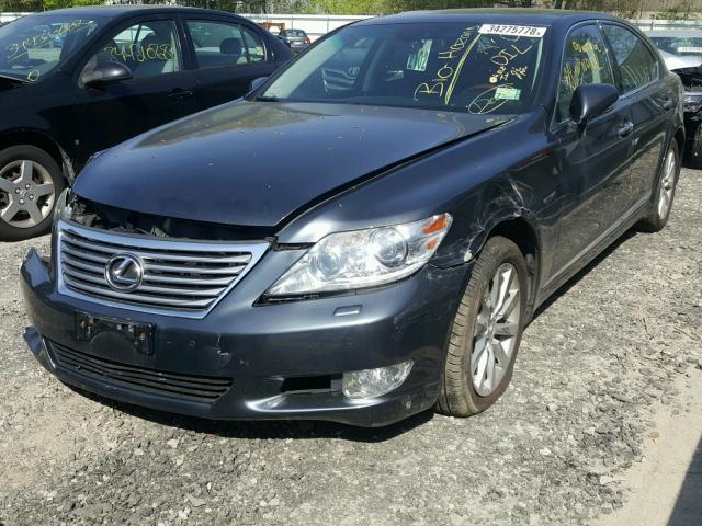 JTHDL5EF5B5003824 - 2011 LEXUS LS 460L GRAY photo 2