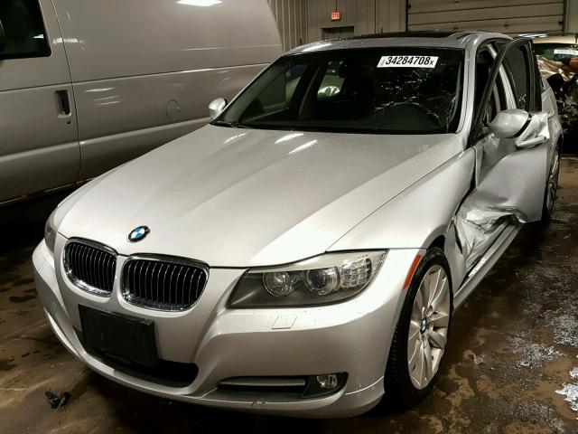 WBAPL33509A404743 - 2009 BMW 335 XI SILVER photo 2