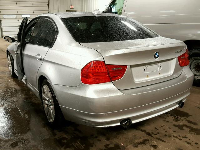 WBAPL33509A404743 - 2009 BMW 335 XI SILVER photo 3