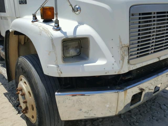 1FVXJLCB2XHA03866 - 1999 FREIGHTLINER MEDIUM CON RED photo 9