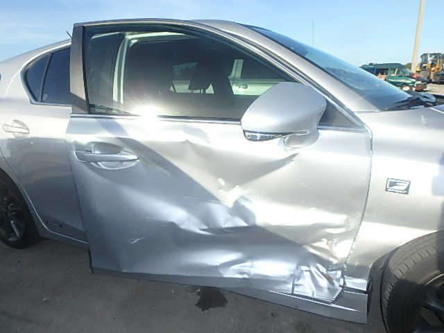 JTHKD5BH1D2153167 - 2013 LEXUS CT 200 SILVER photo 9