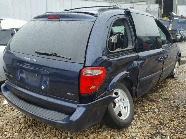 1D4GP45R75B106064 - 2005 DODGE CARAVAN SX BLUE photo 4