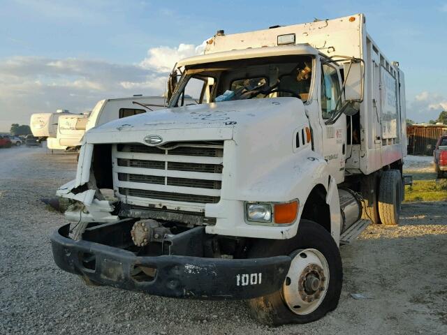 2FZNEEDB5YAG71959 - 2000 STERLING TRUCK LT 9500 WHITE photo 2