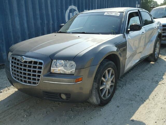 2C3KK53G18H115372 - 2008 CHRYSLER 300 TOURIN GRAY photo 2