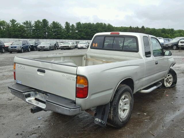 5TEWN72N3YZ716075 - 2000 TOYOTA TACOMA XTR SILVER photo 4