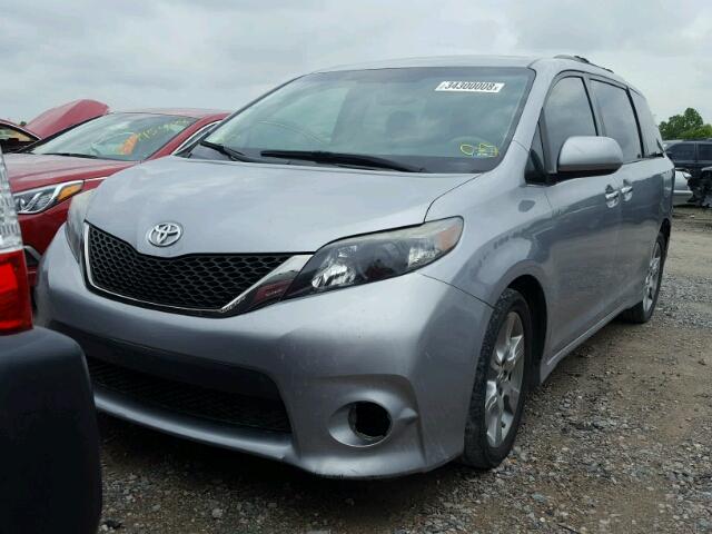 5TDXK3DCXDS323683 - 2013 TOYOTA SIENNA SPO SILVER photo 2