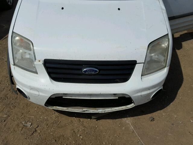 NM0LS7BN9AT039563 - 2010 FORD TRANSIT CO WHITE photo 7
