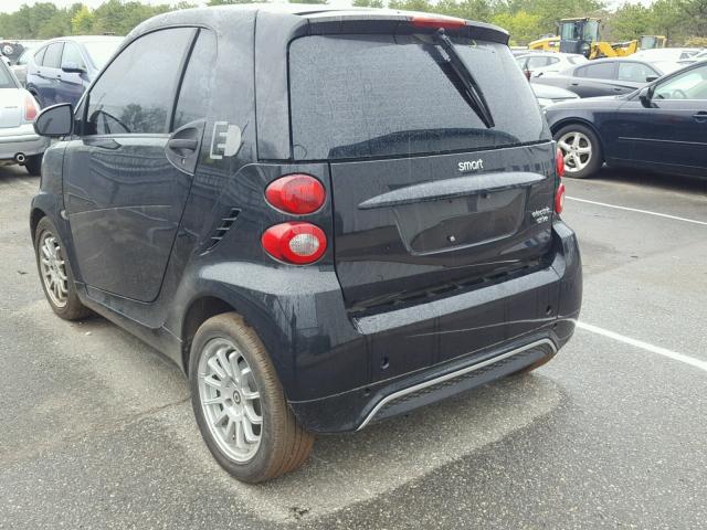 WMEEJ9AA9EK783055 - 2014 SMART FORTWO ELE 黑色 照片 3
