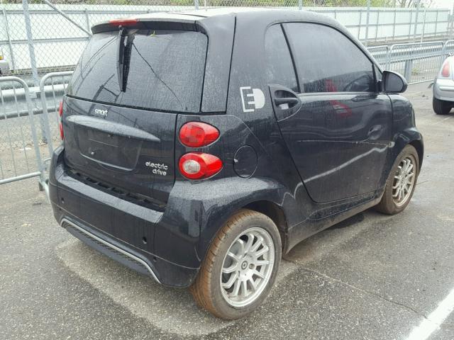 WMEEJ9AA9EK783055 - 2014 SMART FORTWO ELE 黑色 照片 4