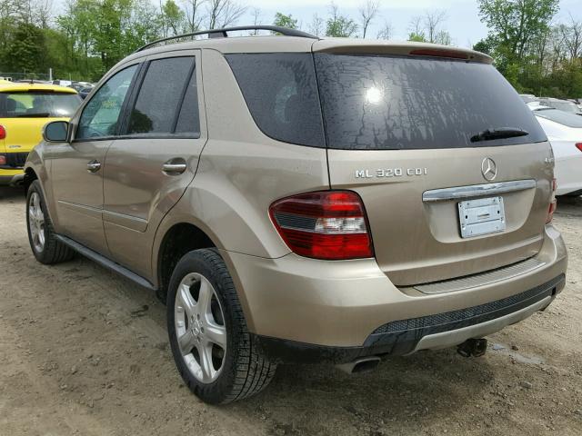 4JGBB22E68A314051 - 2008 MERCEDES-BENZ ML 320 CDI BROWN photo 3