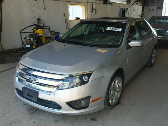 3FAHP0HA1AR402855 - 2010 FORD FUSION SE SILVER photo 2